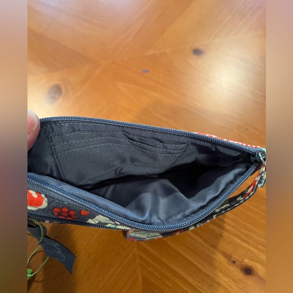 NWT Vera Bradley Quilted Fabric Wristlet - Nomadic Floral - Picture 4 of 6